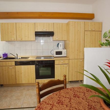 Apartments Dino Makarska Esterno foto