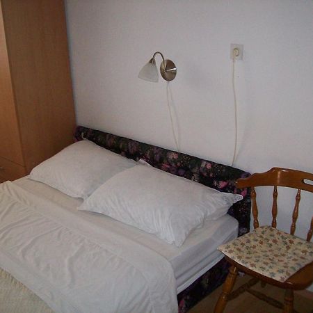 Apartments Dino Makarska Esterno foto